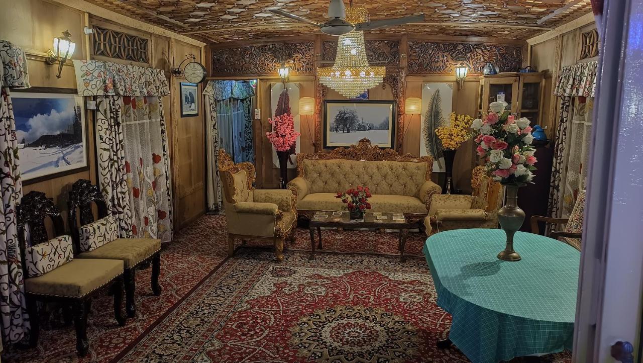 Heritage Geneva House Boat Srīnagar المظهر الخارجي الصورة