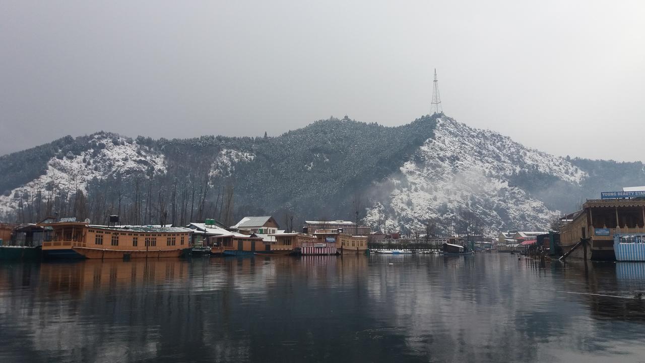 Heritage Geneva House Boat Srīnagar المظهر الخارجي الصورة