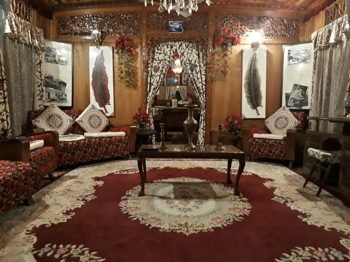 Heritage Geneva House Boat Srīnagar المظهر الخارجي الصورة