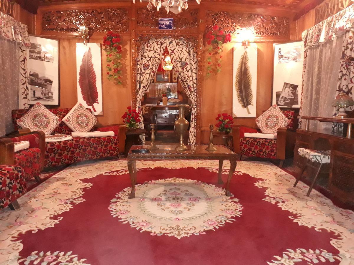 Heritage Geneva House Boat Srīnagar المظهر الخارجي الصورة